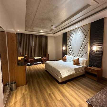 Mayur Simran Rajpura Exterior photo