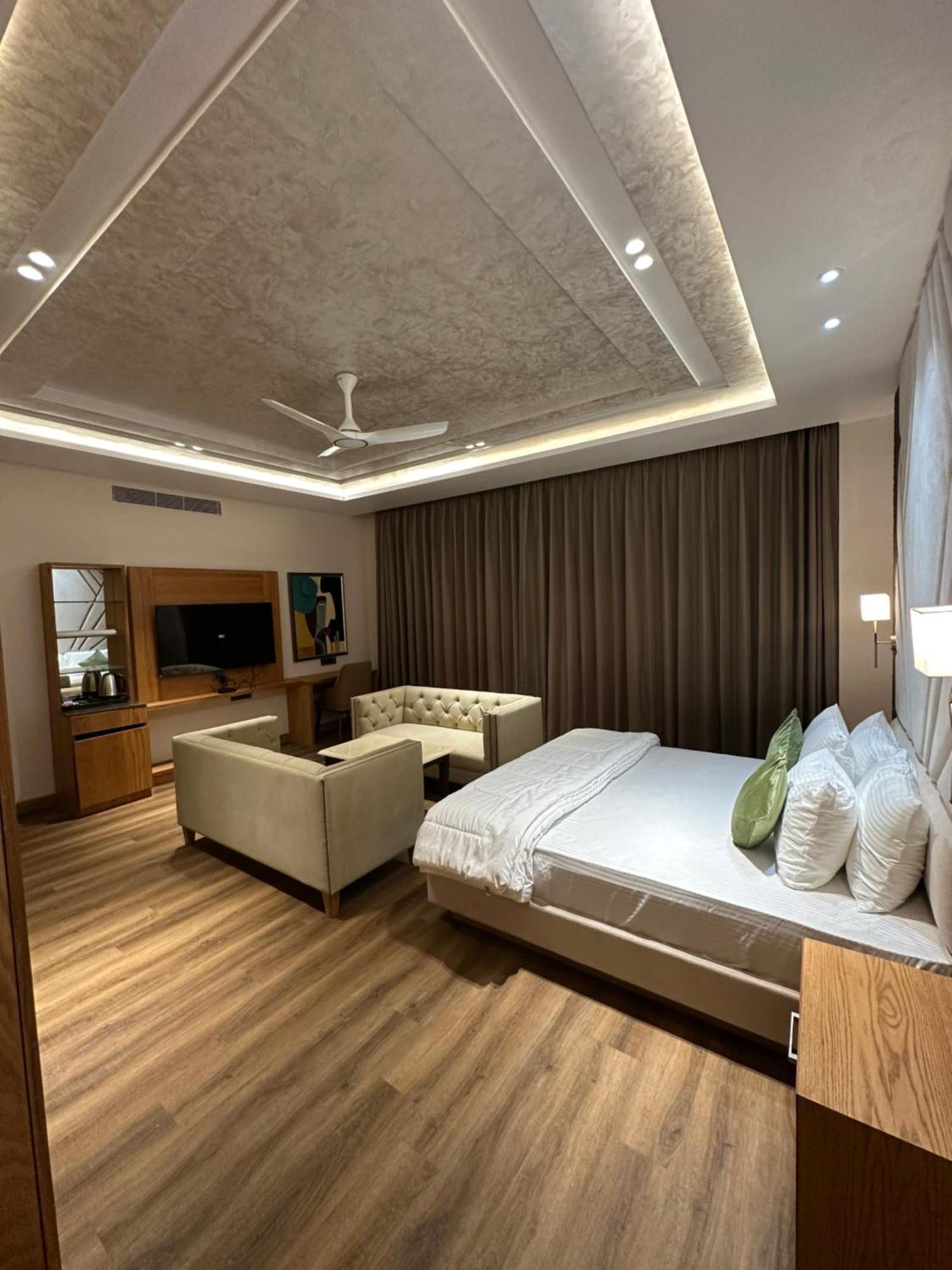 Mayur Simran Rajpura Exterior photo